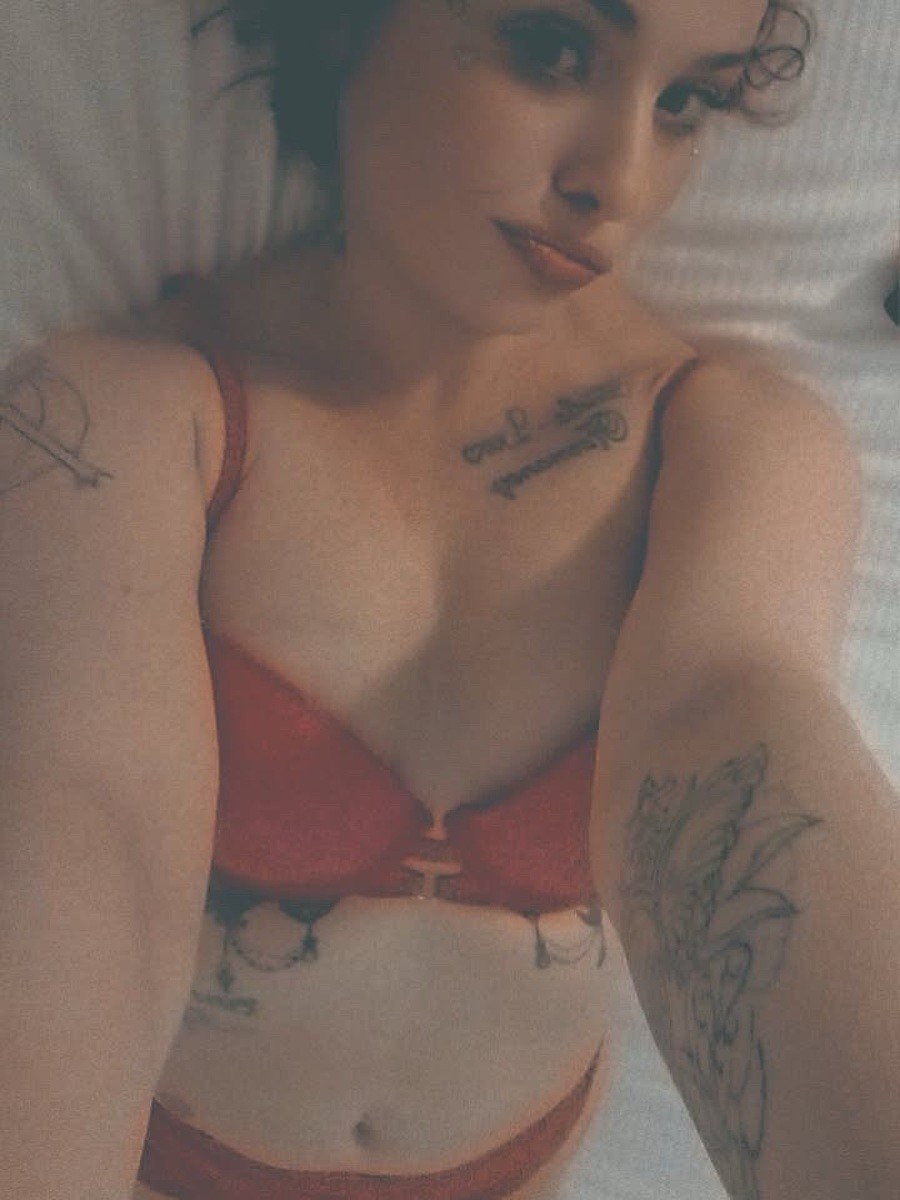Aussie Babe Amber Jade