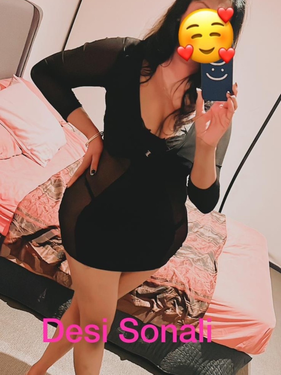 “Desi Indian Goddess Sonali