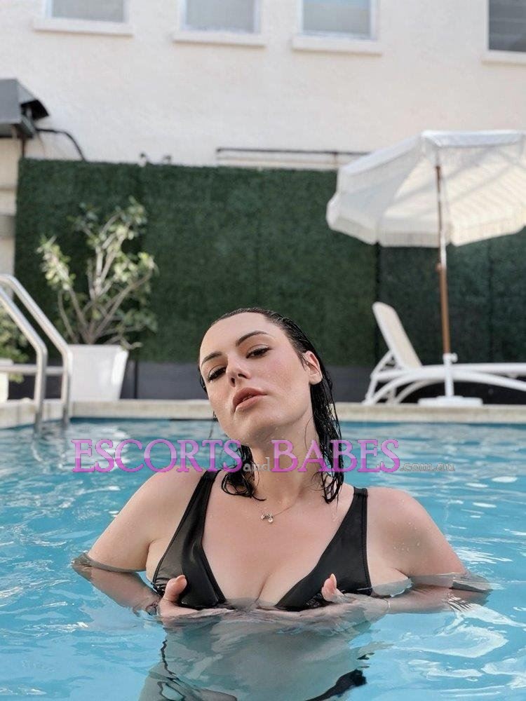 Milena London TS