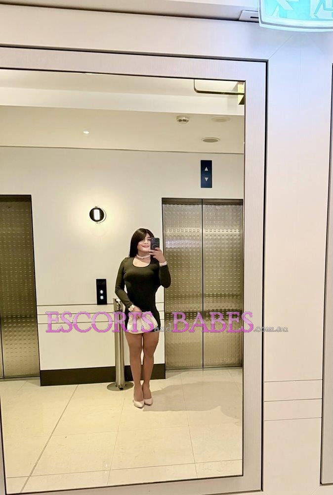 TS BRUNETTE LOLA