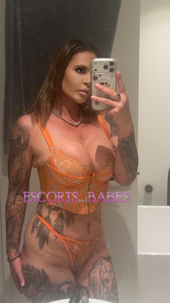 JESSIE FOXY
