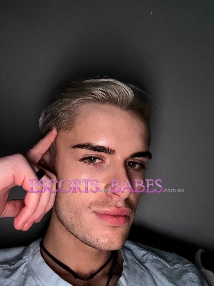 Chase Rey Your Green Eyed British Escape