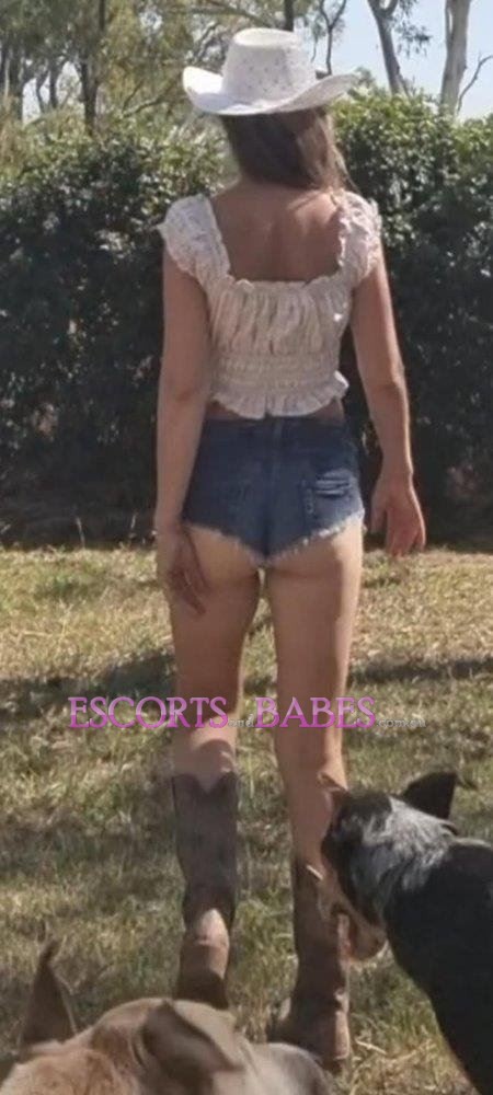 Becky Aussie Country Lass