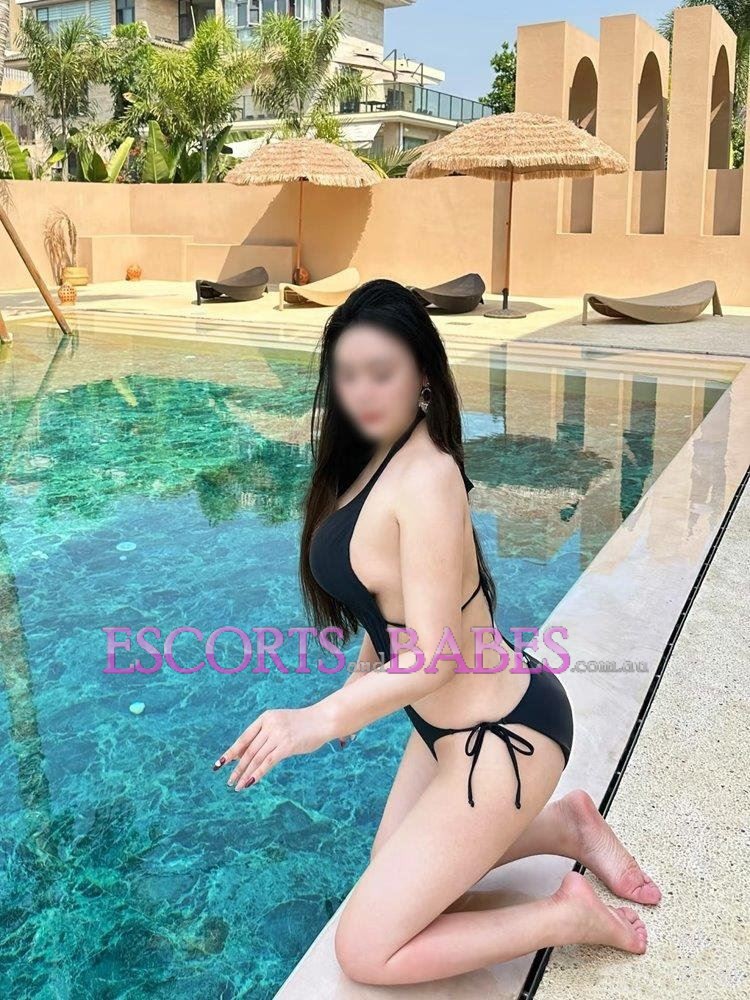 Best Wet Nuru Massuer