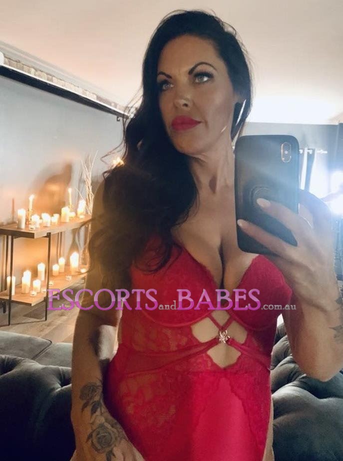 Juliette MILF Master