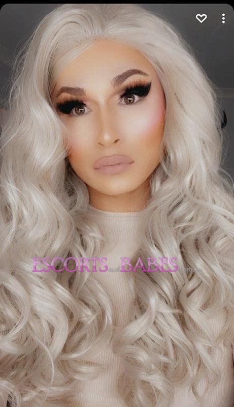 Trans Anya Neez X