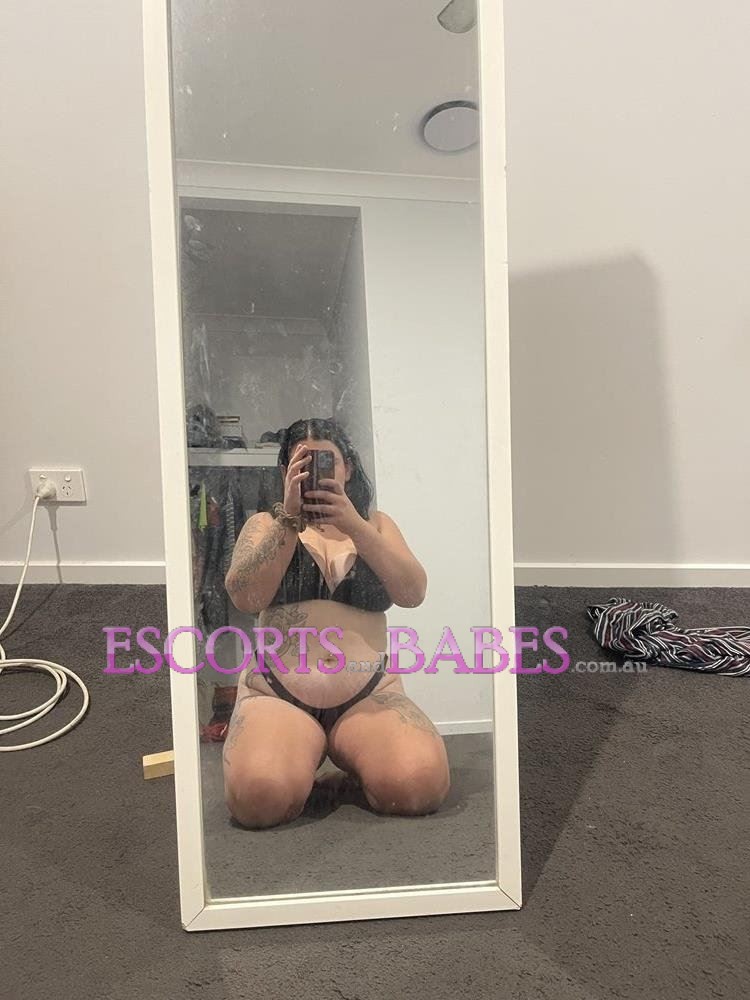 Amber Sexy Milf