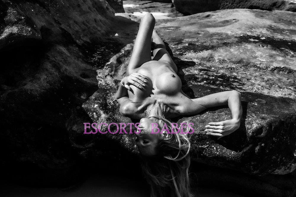 Pamela 0480 666 940 mature minxxx