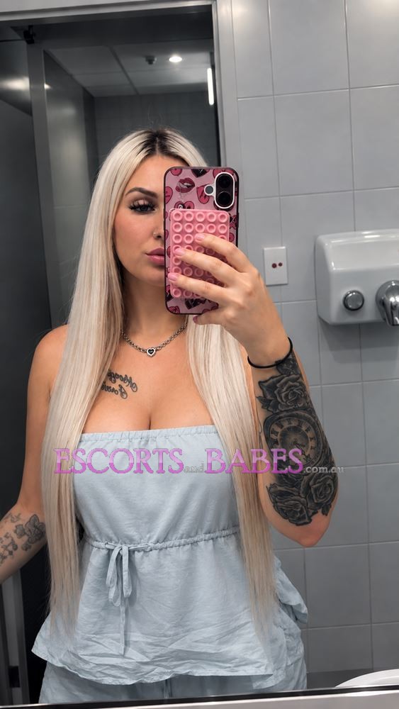 Stephanie Mae
