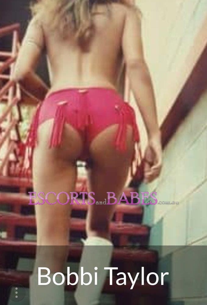 Bobbi Risque