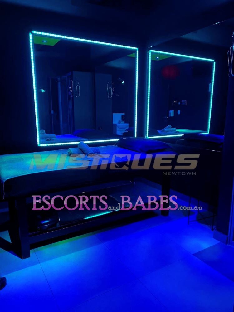 Mistiques Massage Newtown