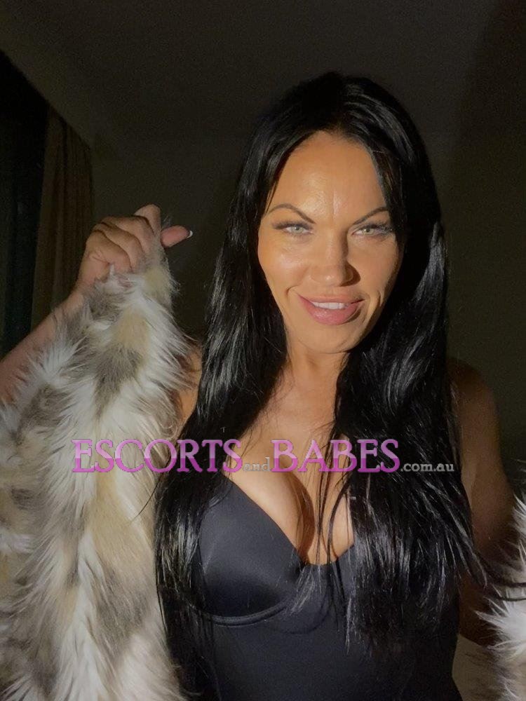 Juliette MILF Master