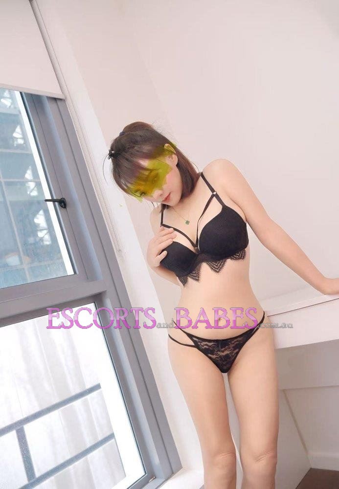Petite Annie