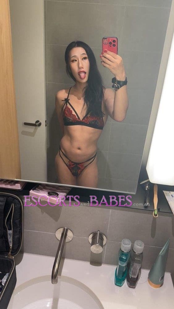 Jessica X
