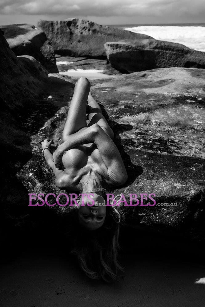 Pamela 0480 666 940 mature minxxx