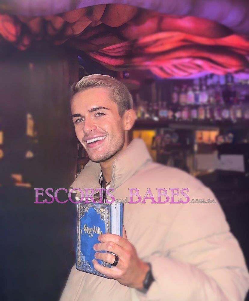 Chase Rey Your Green Eyed British Escape
