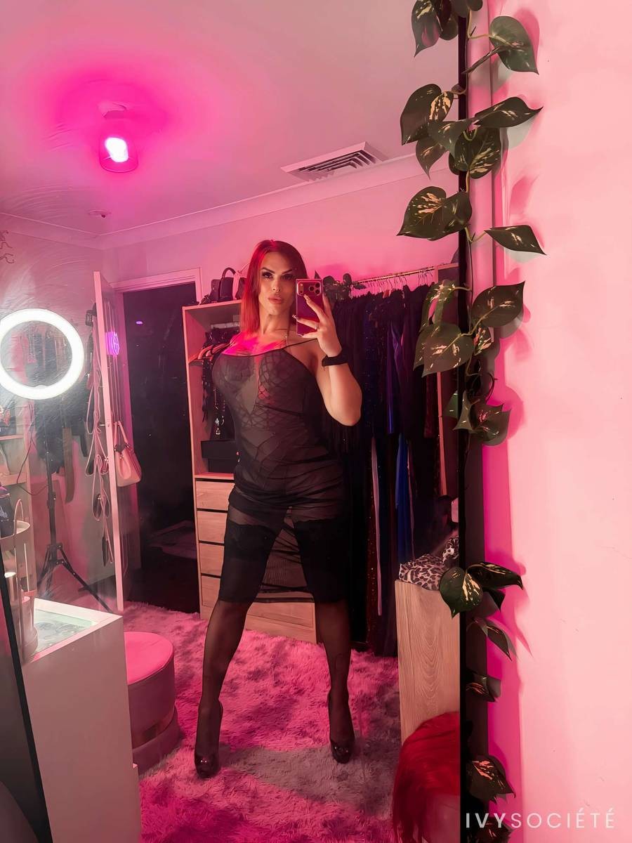 Sasha Coxx