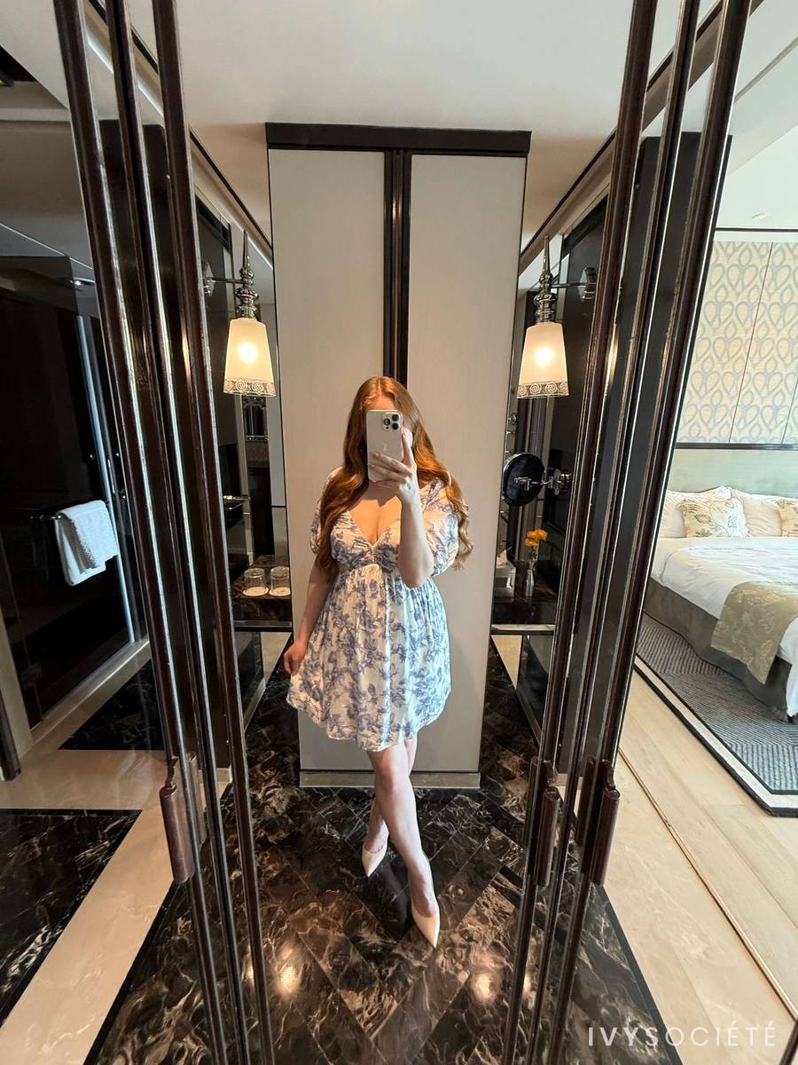 Mirabelle B