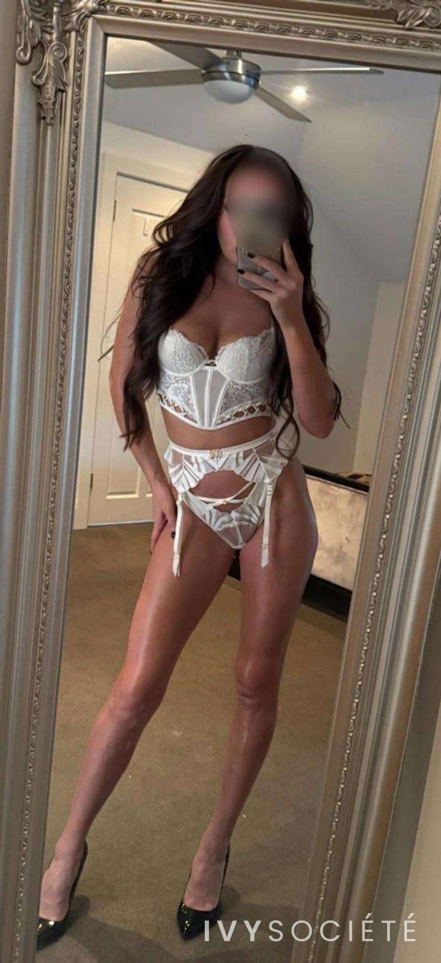 Sienna Duval