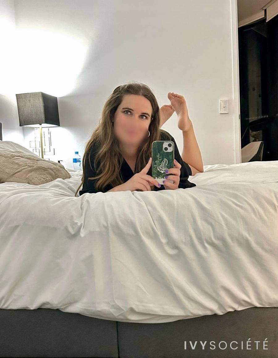 Bella Banks
