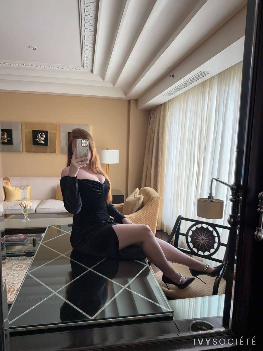 Mirabelle B