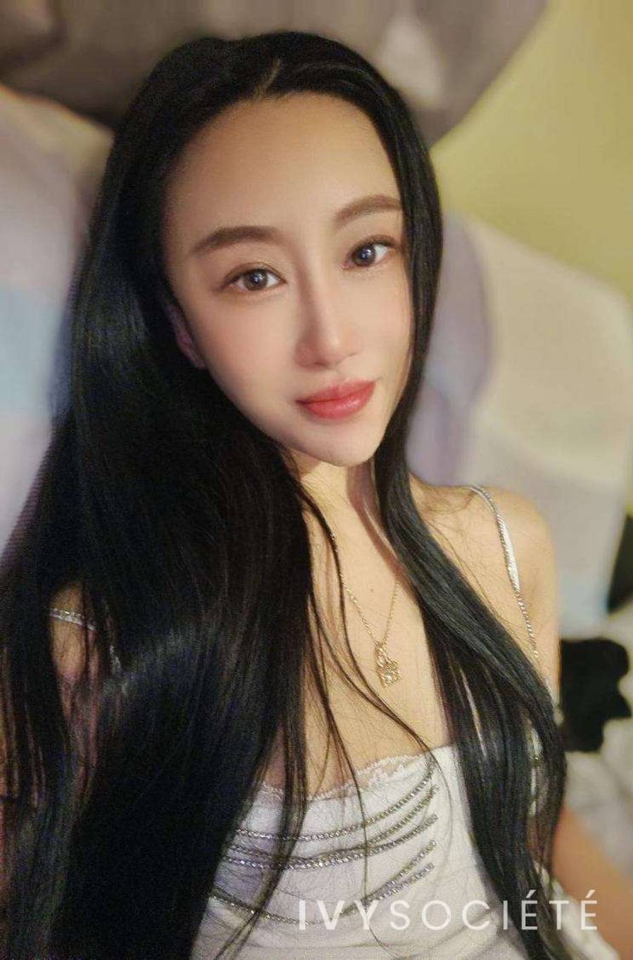 Ariana Olivy