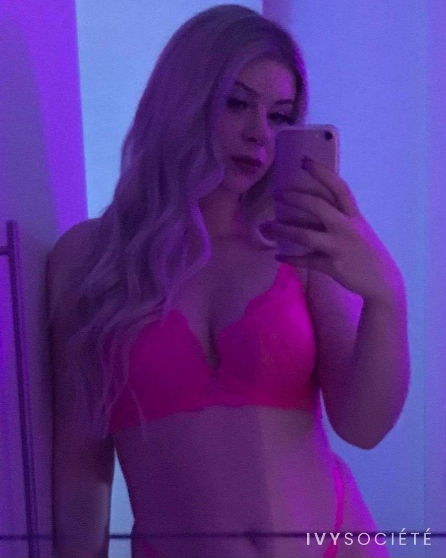 Charlotte Poppy