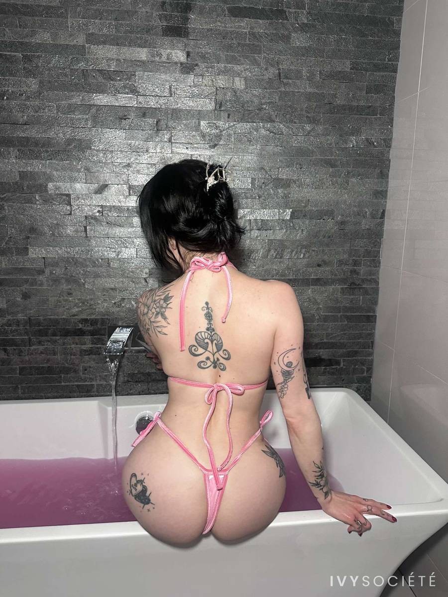 Eva Ray