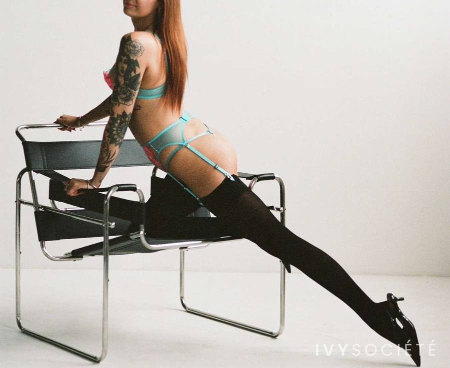 Evie Erotic