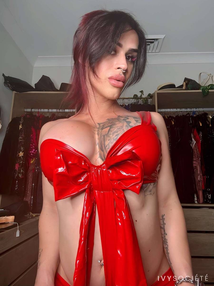 Sasha Coxx
