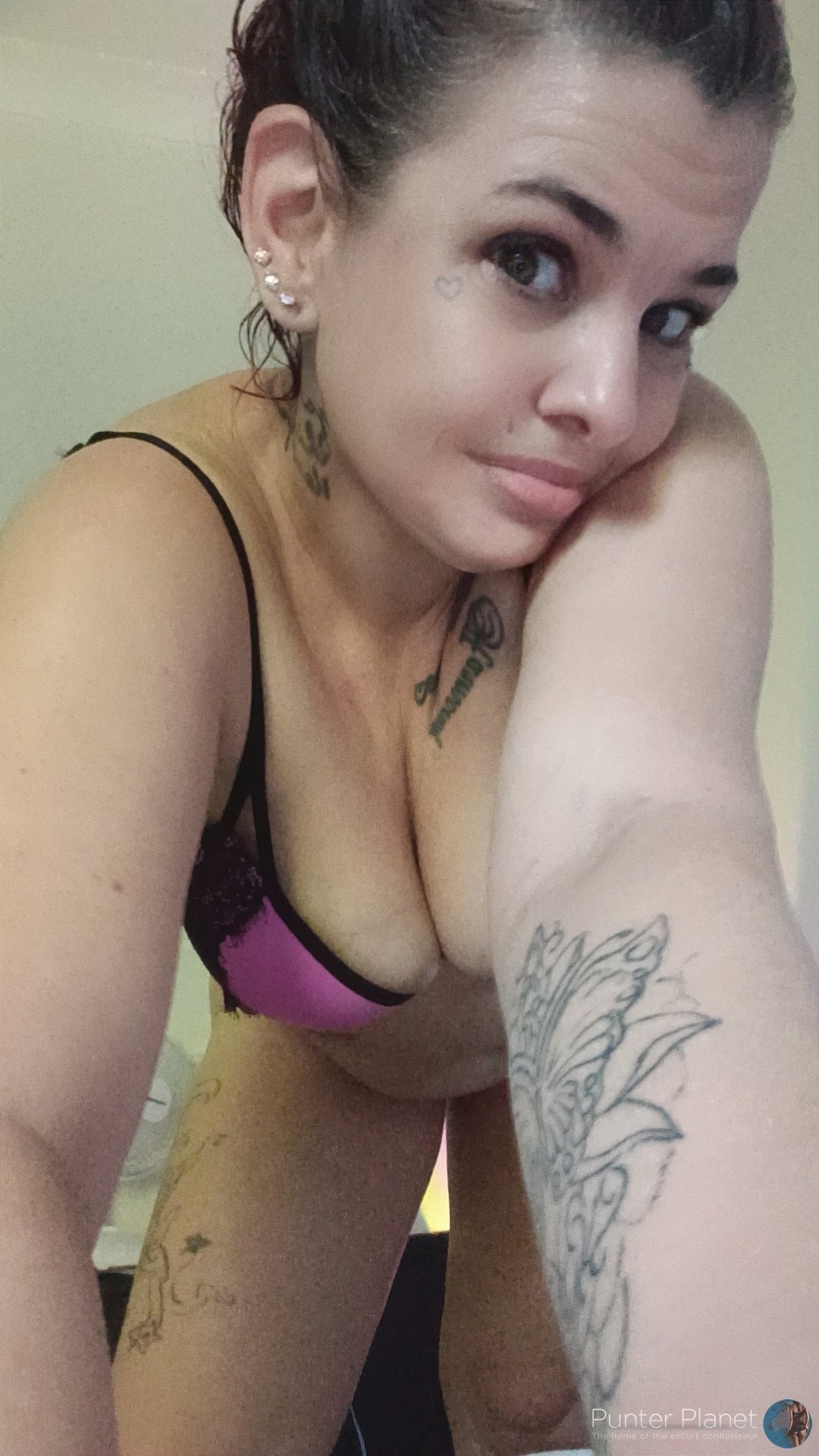 Aussie Babe Amber Jade