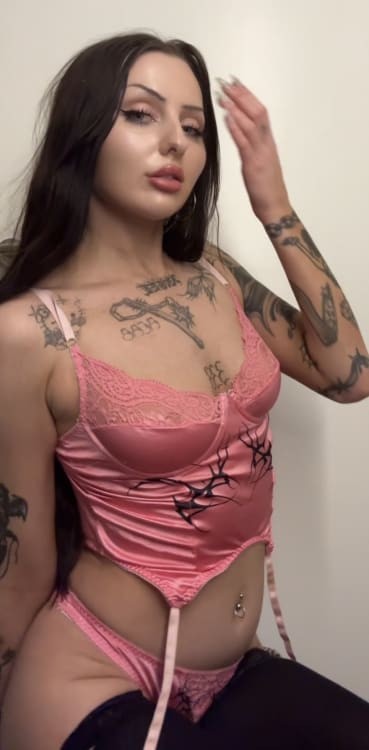 ⚸ Asteria - Private Videocalls or Waitress ⚸