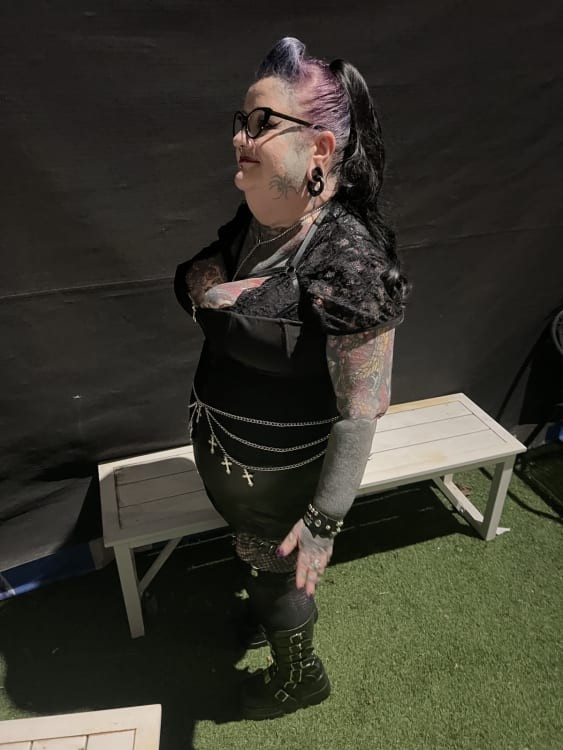 Mistress Vivian Von Black