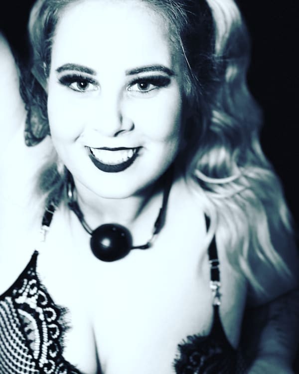 BlondieonOnlyfan$