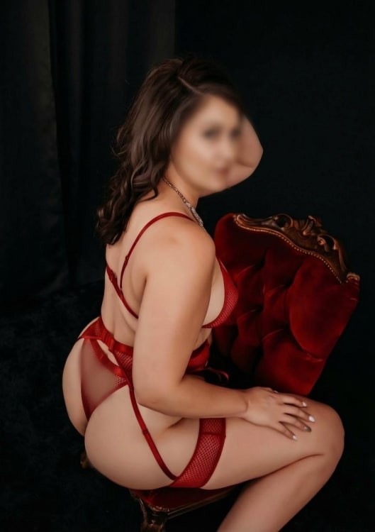 Your Tall Brunette Fantasy