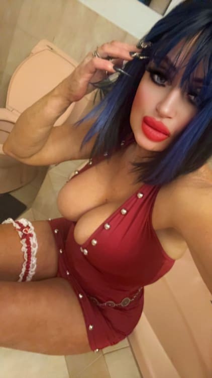 MissArmaniDivine
