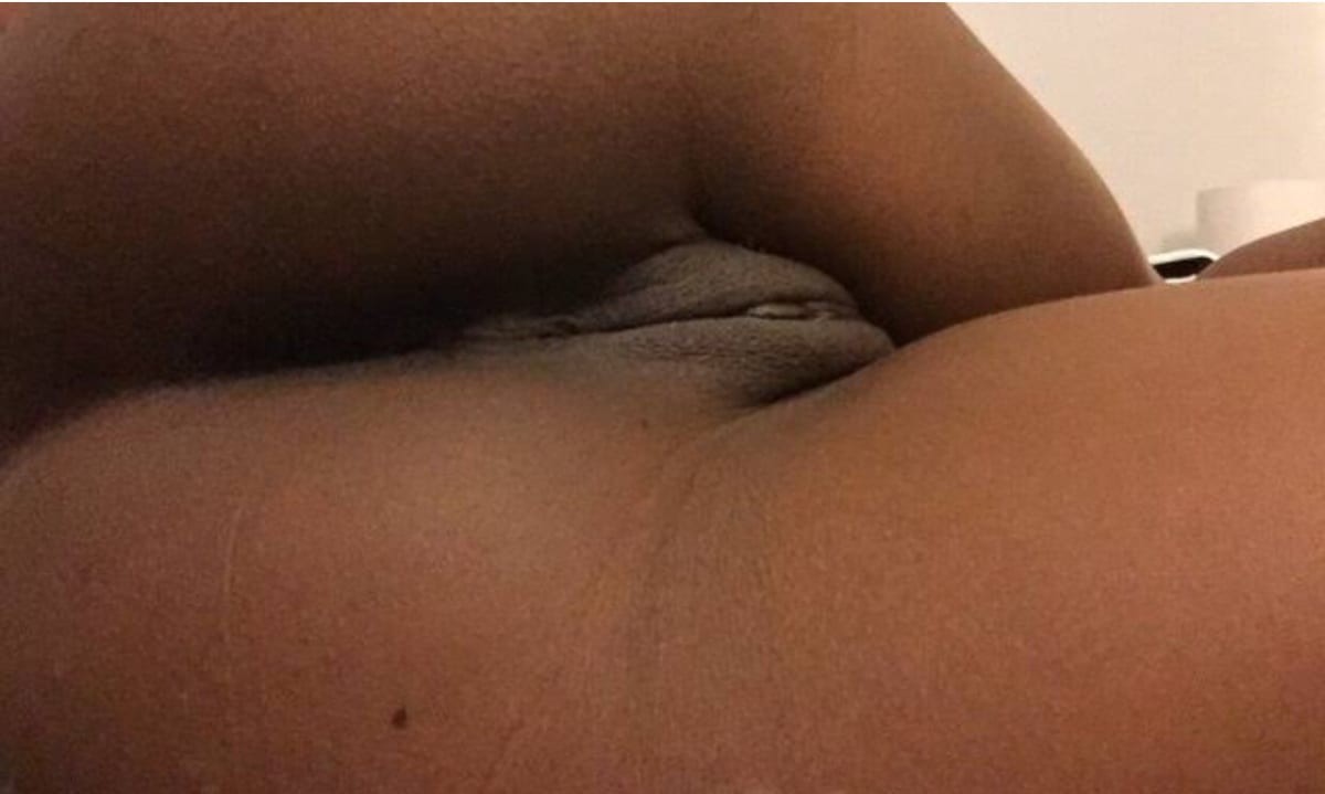Ebony Black 🍫 ❤️