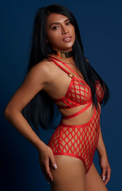 Trans Eva Hilton