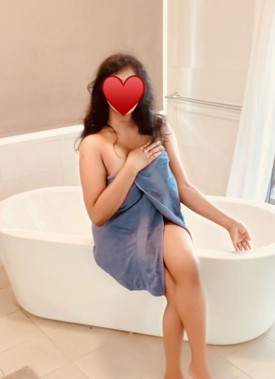 “Desi Indian Goddess Sonali