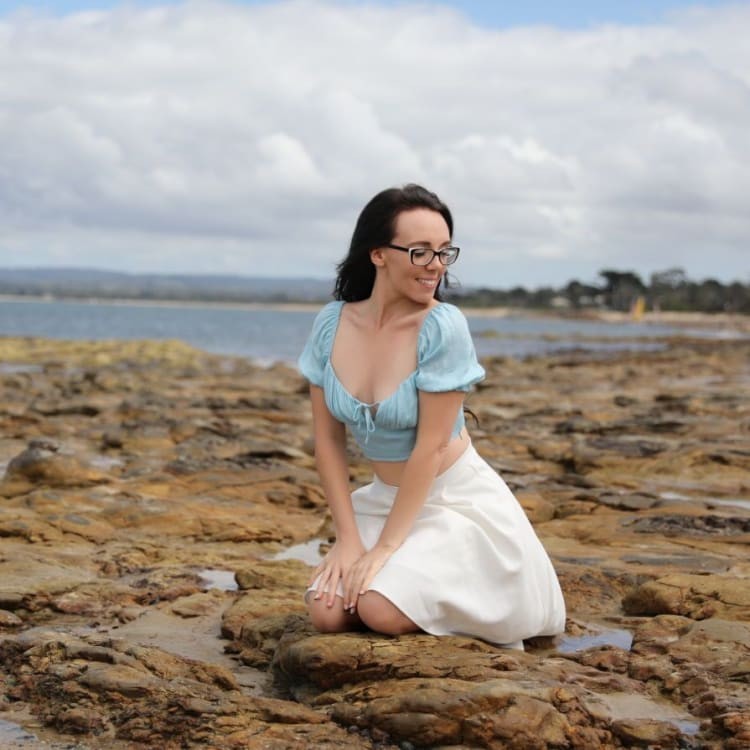 Evie Elysian
