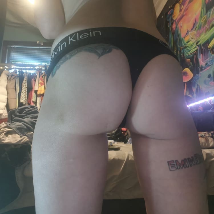 Scarlett Moon