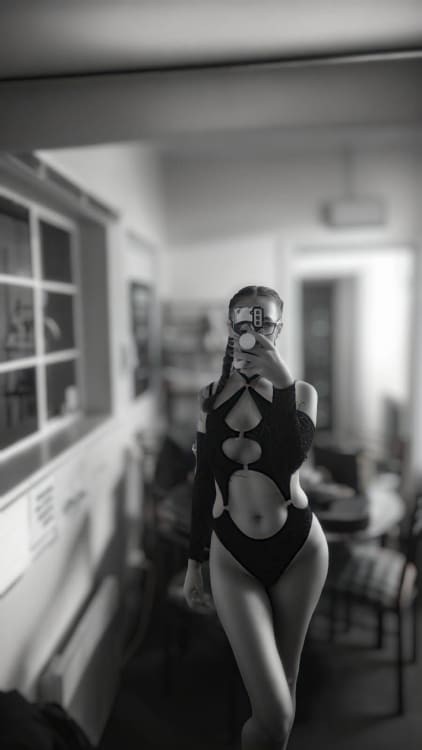 Lorraine Starr