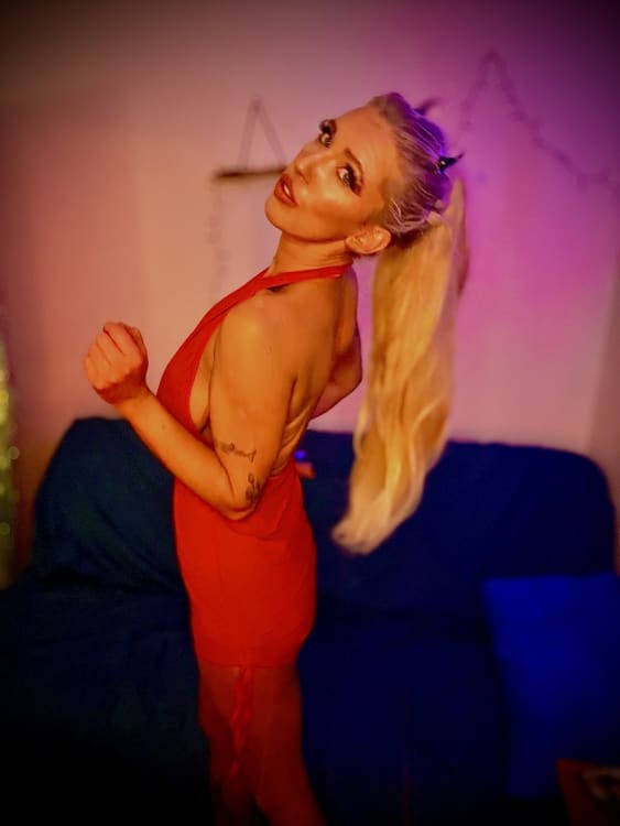Breeana Beautiful 😈 Horny Blonde Pornstar 😈