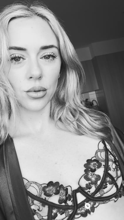 Mia