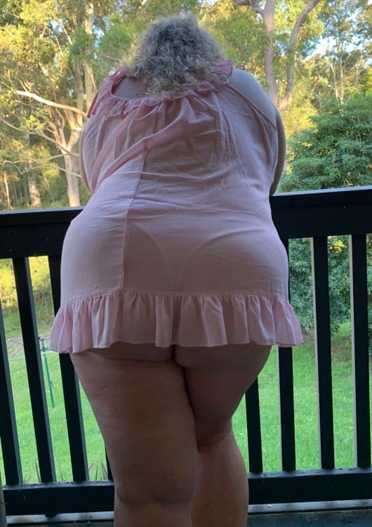 BBW Hotwife Leah