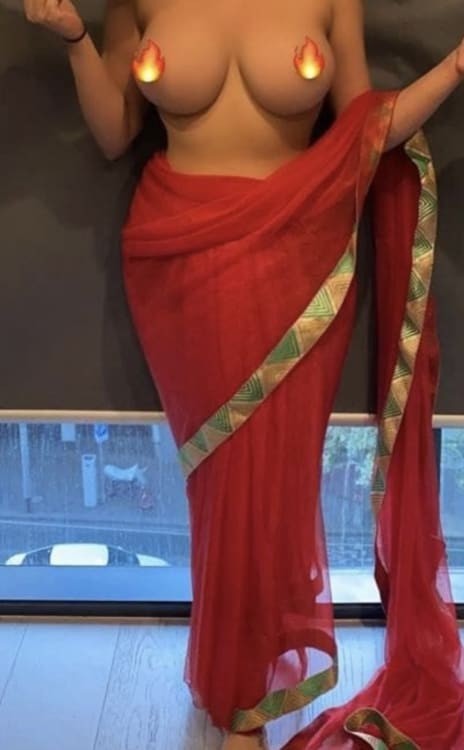 MAHIRA REAL INDIAN