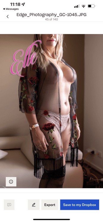 Busty_elle