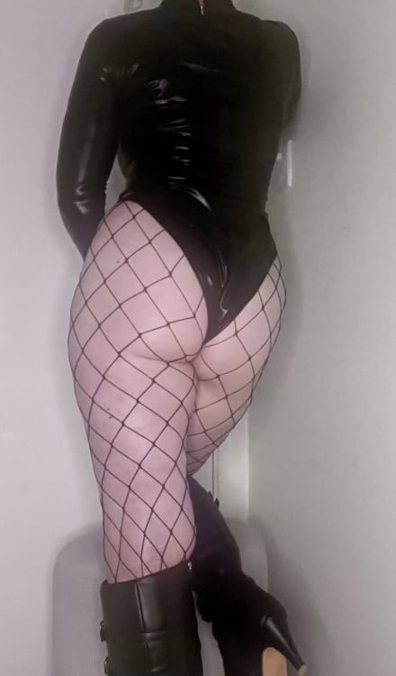 Erotic massage or pegging Brisbane - Zara Cruise