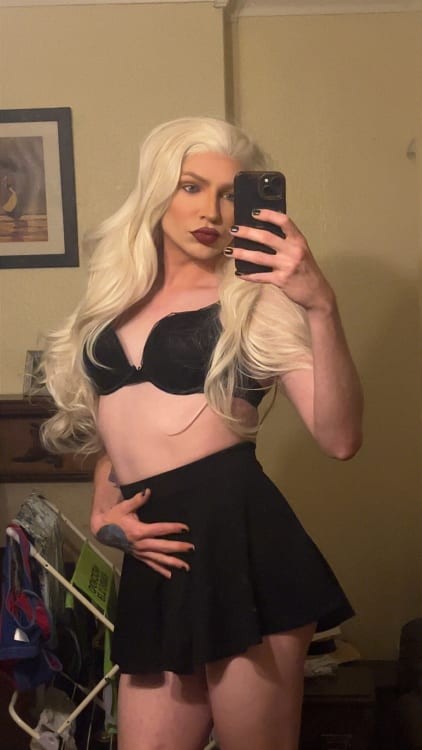 Christina Darling