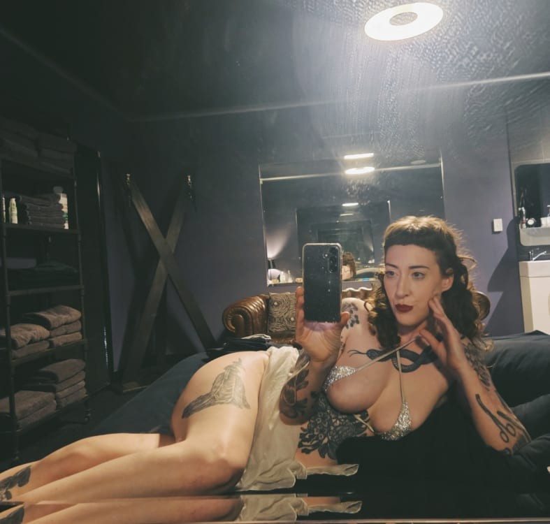 Elle Degenerate